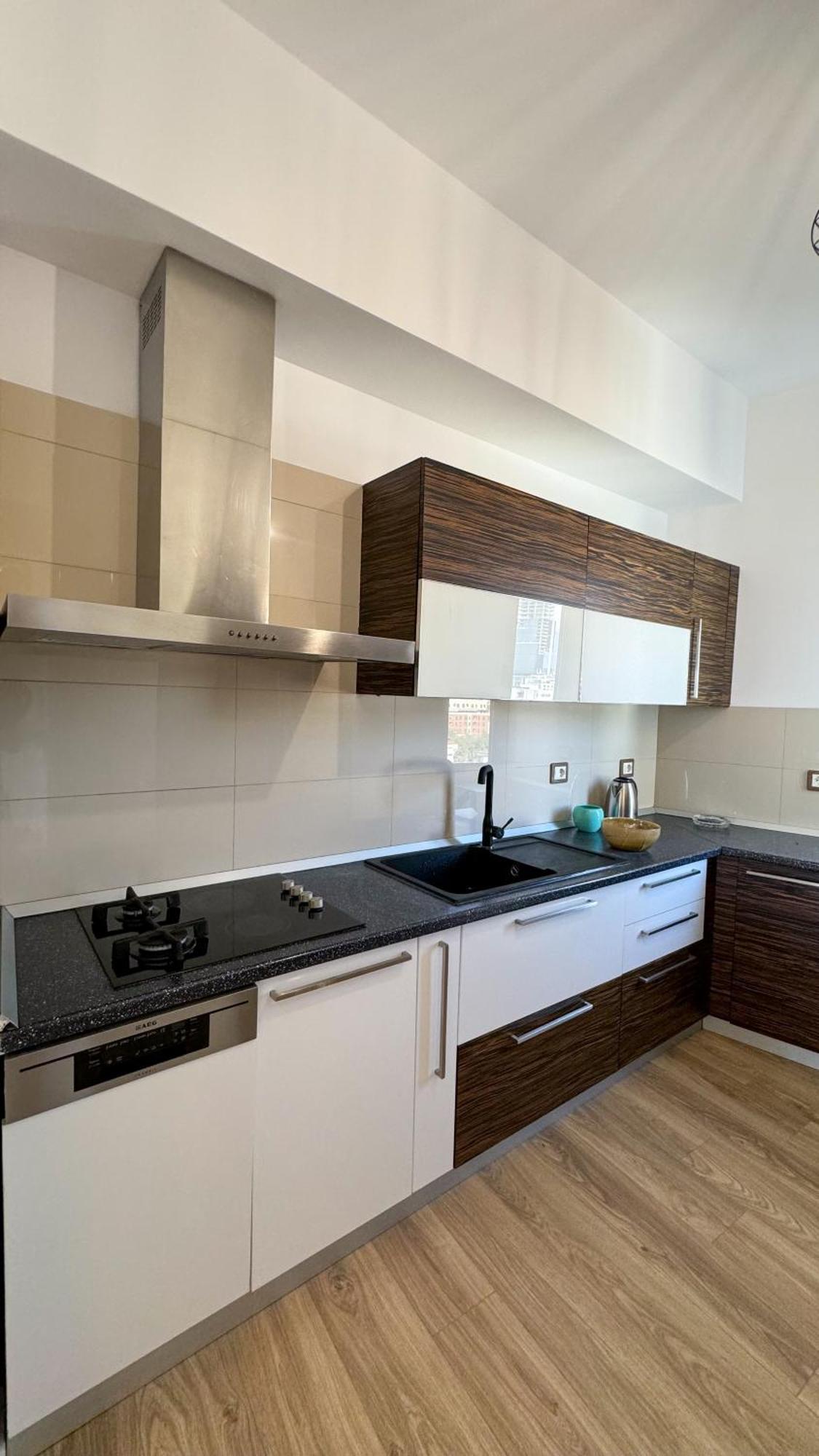 Apartment Urban Serenity Skyline Premium - Blloku